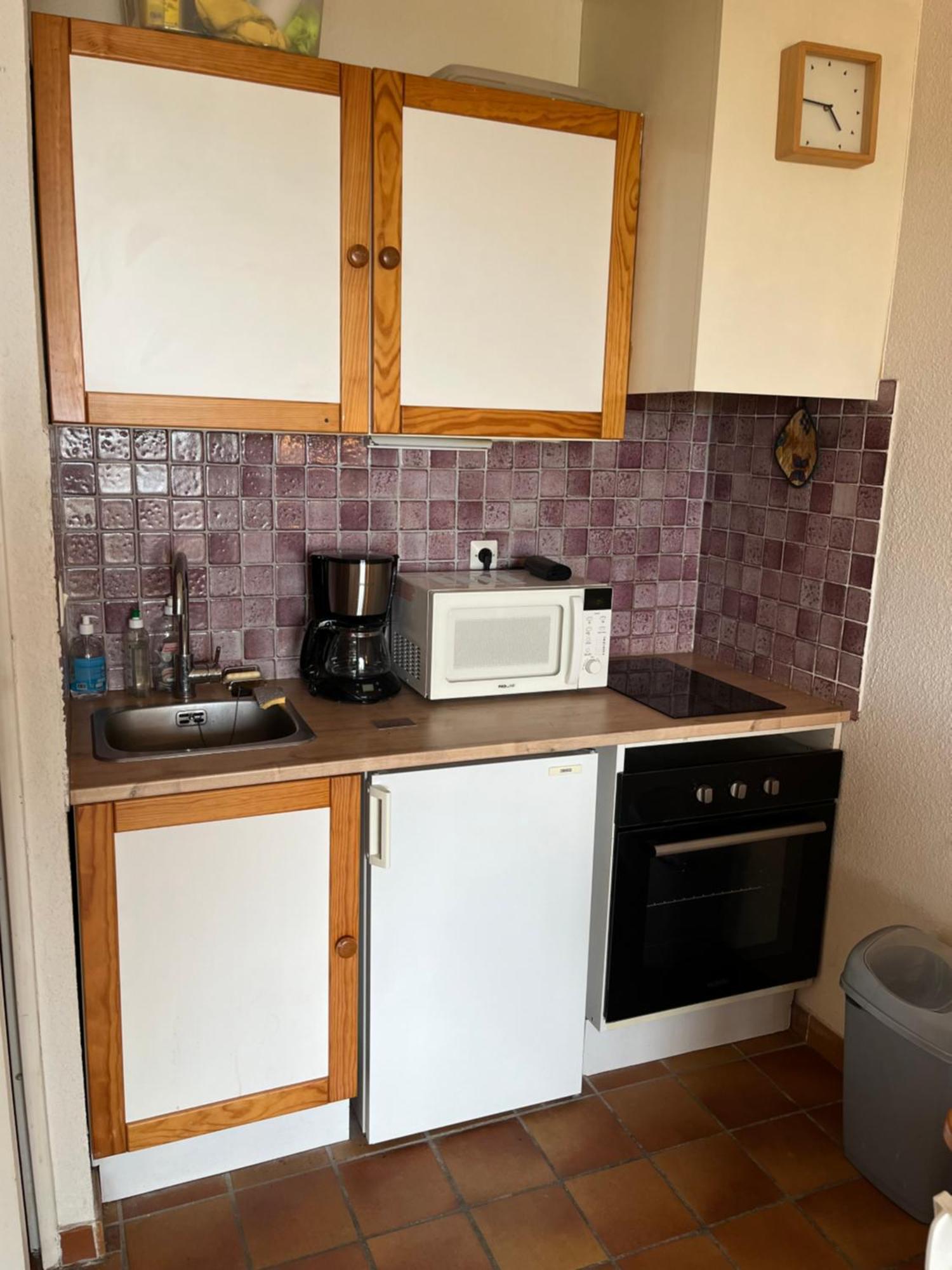 Appartement Studio Lumineux, Avec Vue Mer - Conciergerie Regnier - à Sausset-les-Pins Extérieur photo