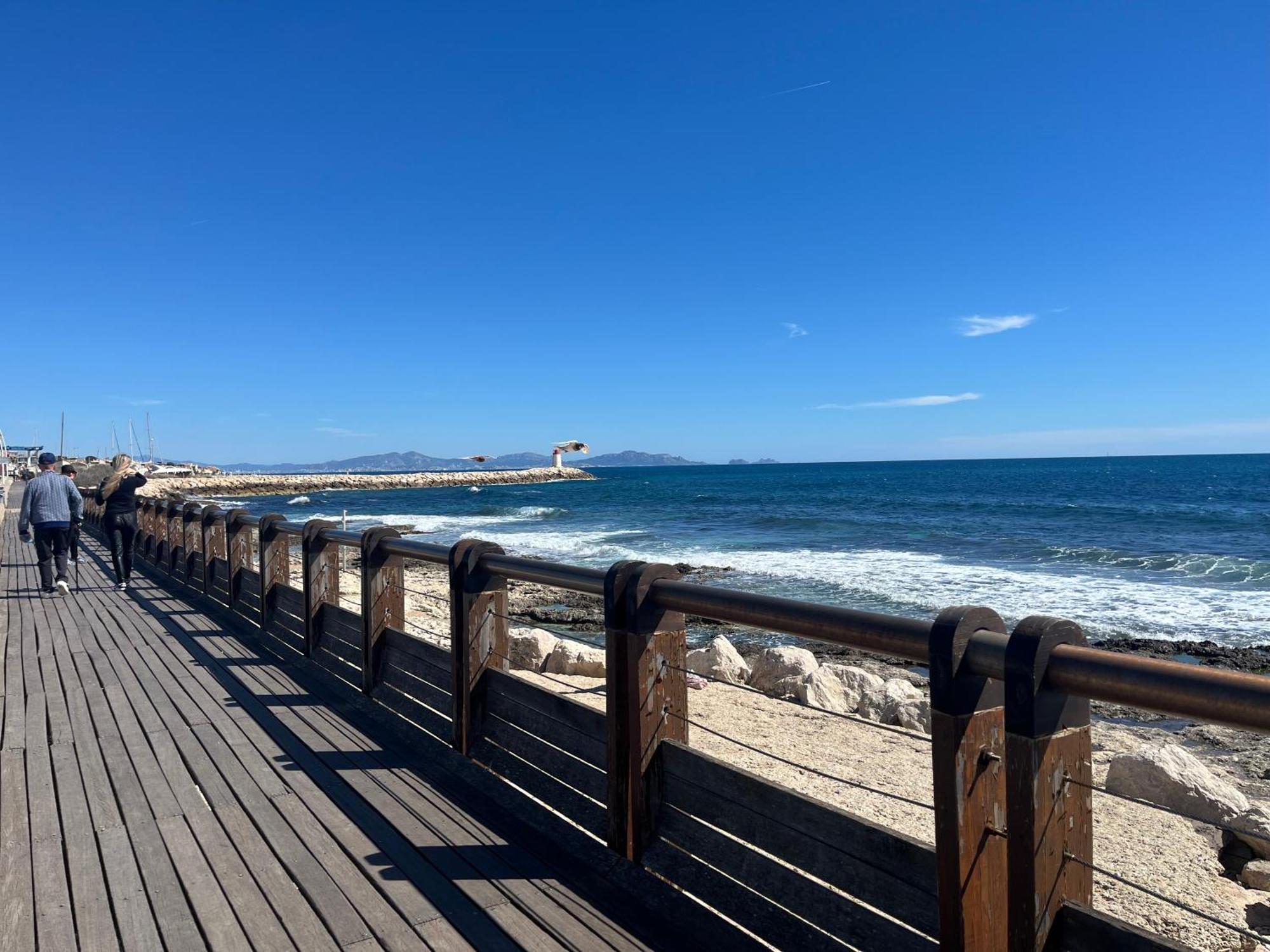 Appartement Studio Lumineux, Avec Vue Mer - Conciergerie Regnier - à Sausset-les-Pins Extérieur photo